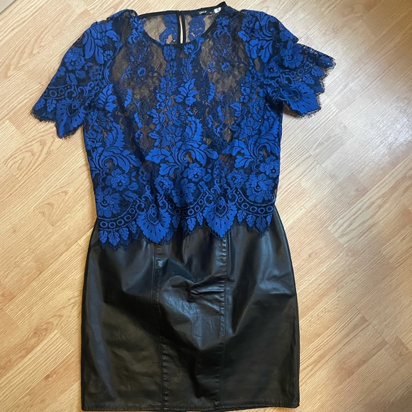 Only Tops - Only sheer blue lace top